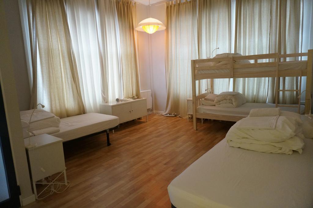 Camino B&B Барселона Экстерьер фото