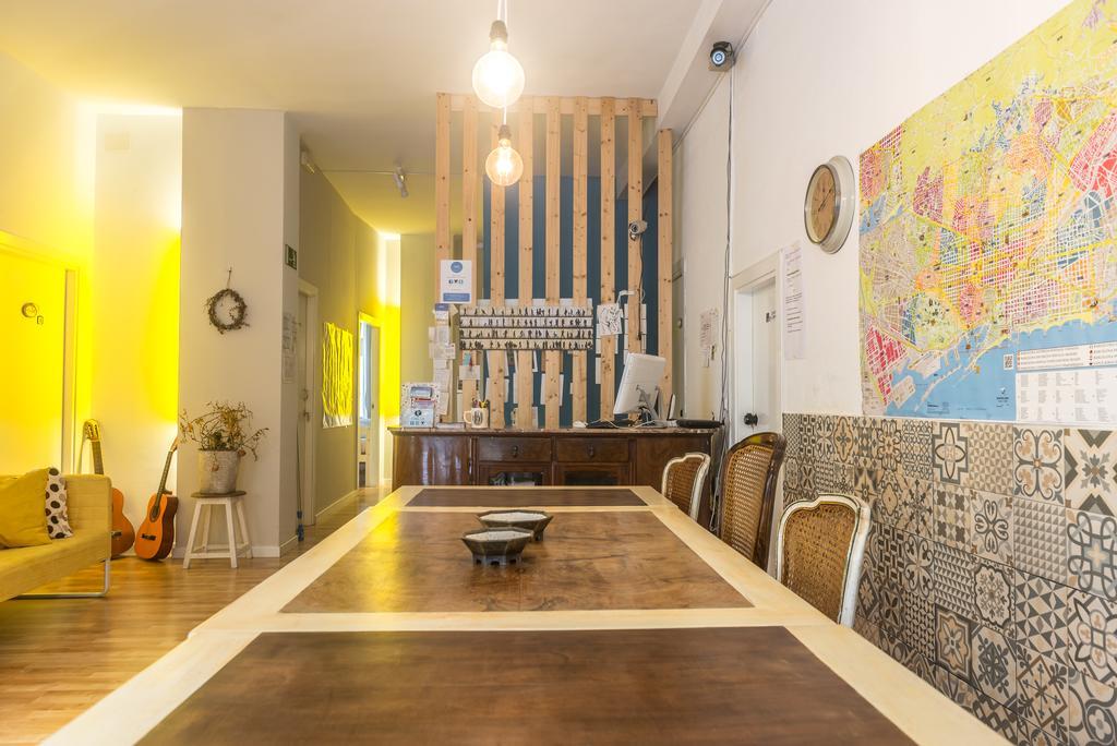 Camino B&B Барселона Экстерьер фото