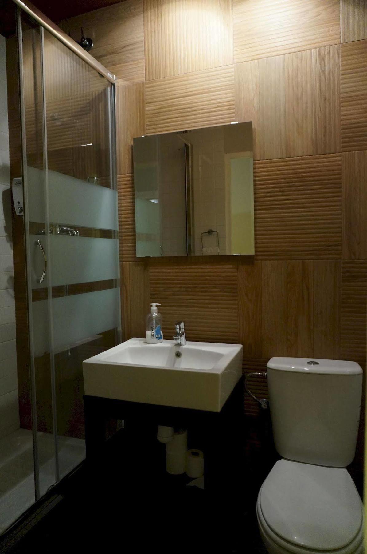 Camino B&B Барселона Экстерьер фото