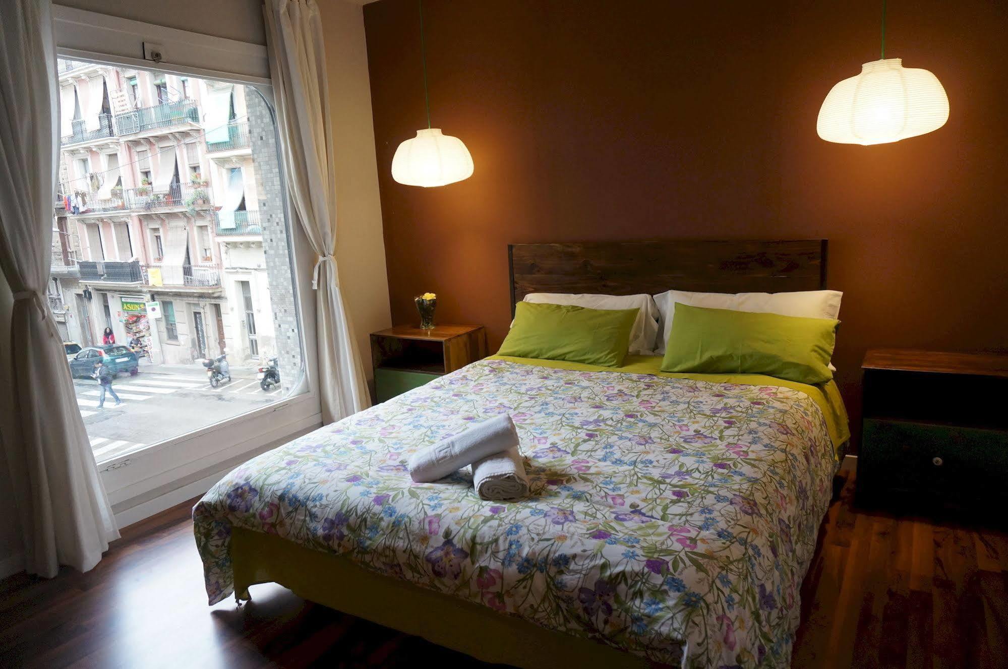 Camino B&B Барселона Экстерьер фото