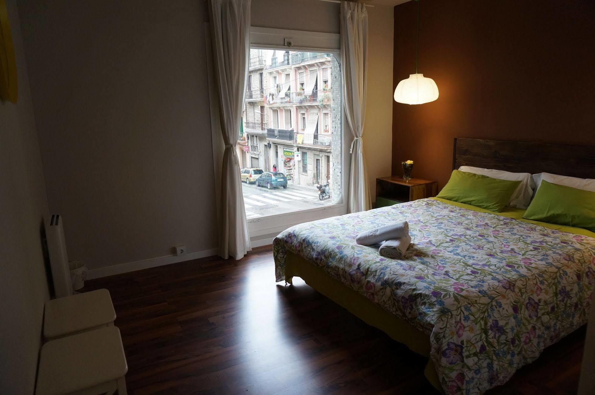 Camino B&B Барселона Экстерьер фото