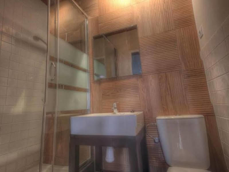 Camino B&B Барселона Экстерьер фото